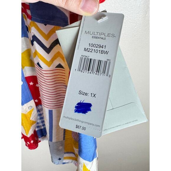 NEW Women’s Plus Size Button Up Short Sleeve Top 1X USA Star Print MSRP $67 - Picture 6 of 8